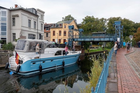 Historic lift bridge over the Elde-Müritz waterway, Plau am See, Mecklenburg-Vorpommern, Germany,