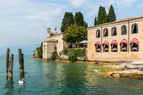 Villa Guarinti at Punta San Vigilio, tourism, travel, building, lake, harbour, residence,