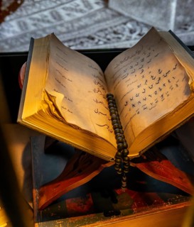 Koran with prayer chain, Dubai, United Arab Emirates, Middle East, Asia