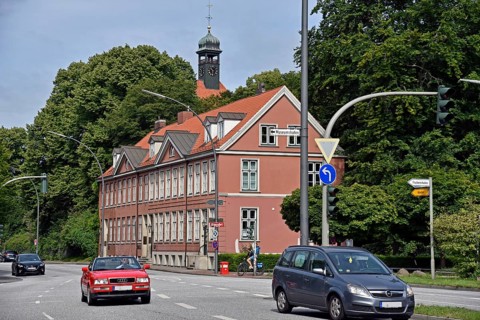Europe, Germany, Hanseatic City of Hamburg, Ottensen district, row of houses dating from 1797,