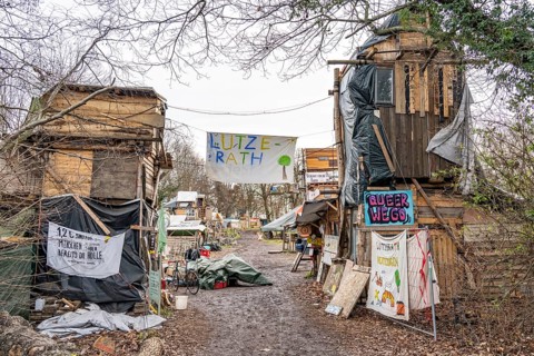 Camp of climate activists in the rest of the village of Lützerath, the last place to be excavated