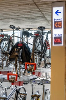 Bicycle car park at Utrecht Centraal railway station, Stationsplein, 3 underground levels, over 13,