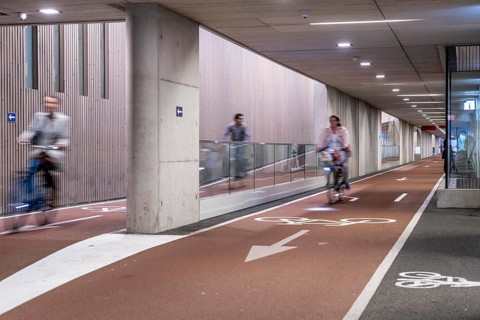 Bicycle car park at Utrecht Centraal railway station, Stationsplein, 3 underground levels, over 13,