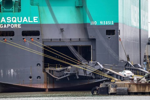 Loading of new cars at the BLG AutoTerminal Bremerhaven, for export overseas, Car Carrier Don