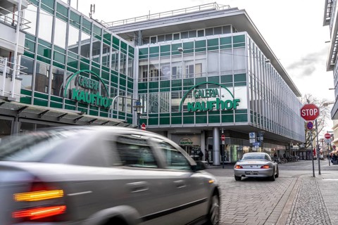 Galeria Kaufhof department stores' in the city centre of Krefeld, on Hochstraße, is affected by the