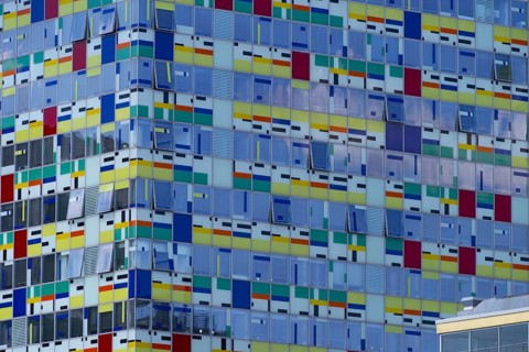 Colorium high-rise building, façade with coloured glass panels, architect William Alsop,