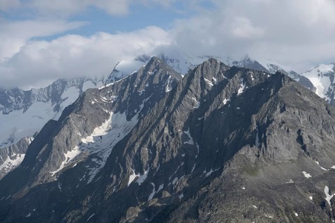 Summit Hochsteller and Kälberlahnerspitze, view from the Olpererhütte, Berliner Höhenweg, Zillertal