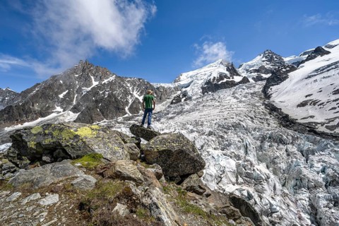 Mountaineers on the glacier, High alpine glaciated mountain landscape, La Jonction, Glacier des