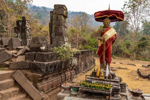 Statue of King Kammmatha, Dvarapala or gatekeeper at the mountain temple Wat Phu, Champasak