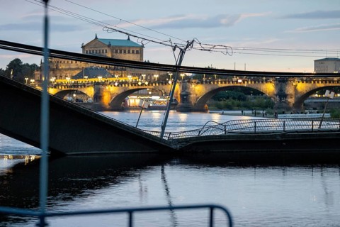 Partial collapse of the Carola Bridge in Dresden with the Semper Opera House in the background,