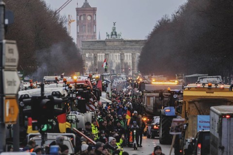 Road blockades, taken as part of the farmers' protests in Berlin, 15 January 2024. 10, 000