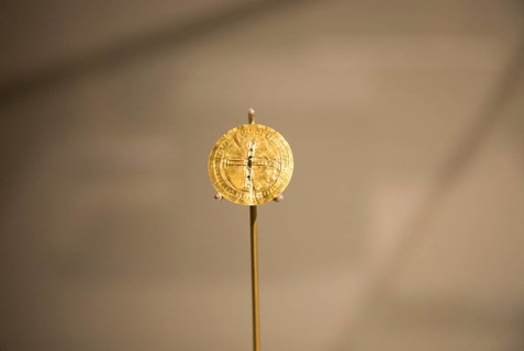 Gold sun-disc from Jug's grave, Monkton Farleigh. With permission of Wiltshire Museum, Devizes,