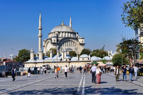 Nuruosmaniye Mosque near the Grand Bazar, Istanbul, Turkey, Asia