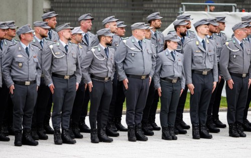 Army soldiers of the guard battalion of an honour formation of the final roll call of the