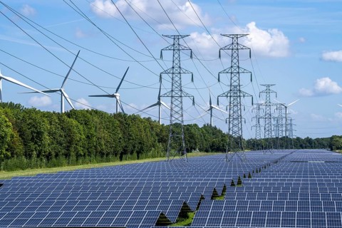 High-voltage power line route, the space underneath is used for a solar park over 5 km long, behind