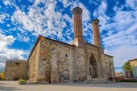 Twin minaret Cifte Minareli Madrasa, Erzurum, Turkey, Asia