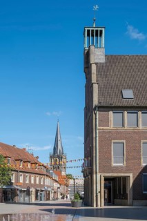 Pedestrian zone and old town hall, Ahaus, Münsterland, North Rhine-Westphalia, Germany, Europe