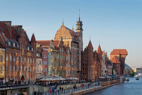 The harbour district on the Motlawa, Motlawa, in the city centre of Gdansk. Gdansk, Pomerania,