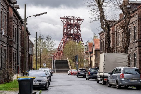 Old colliery settlement, Erdbrüggenstraße, view of the headframe of the former Consolidation 3/4/9