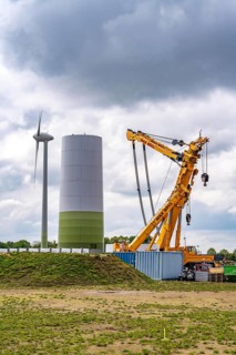 Wind turbine repowering, in the Issum-Oermten wind farm, 9 wind turbines in operation for over 20