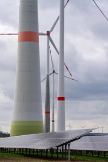 Wind farm and large-scale photovoltaic system, north-east of Bad Wünnenberg, near the village of