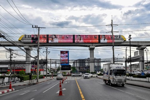 Road transport MRT Skytrain