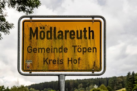 Mödlareuth, municipality with 55 inhabitants, which lies partly in the Free State of Thuringia and