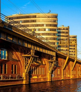 Evening sun, high-rise buildings of the BVG customer centre on Holzmarktstraße,