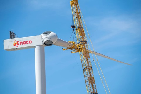 Wind farm under construction, on the Maasvlakte, the harbour of Rotterdam, over 20 wind turbines