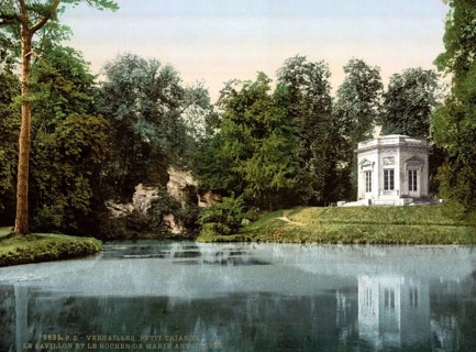 Petit Trianon, pleasure palace in the park of Versailles, the pavilion and the rock of Marie