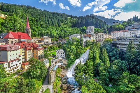 Panorama of the historic town centre with waterfall of the Gasteiner Ache, Bad Gastein, Gastein