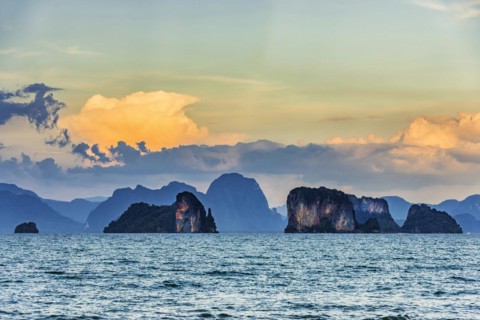 Phang Nga bay near Koh YaoNoi, seascape, seascape, evening mood, evening sun, atmosphere,