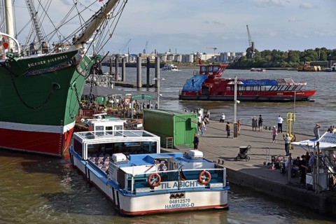 Europe, Germany, Hanseatic City of Hamburg, harbour, Elbe, three-masted barque, built in 1896,