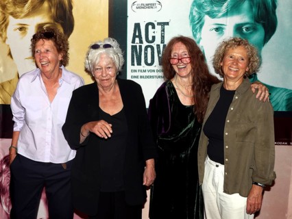 Birgit Schulz, Eva Quistorp, Doris Metz, Berlin premiere Petra Kelly, Act Now, 04.09.2024, Delphi
