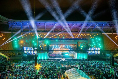 When over 25, 000 visitors flock to the Rudolf Harbig Stadium for the big Advent concert just in