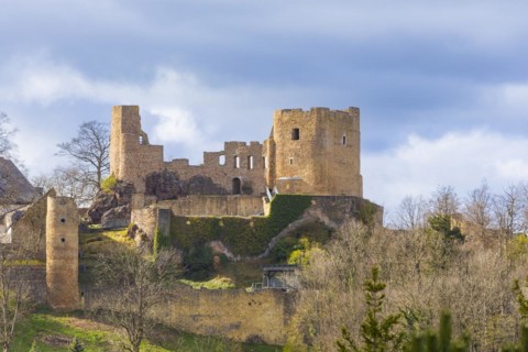 Frauenstein castle ruins and castle in the Ore Mountains, Frauenstein, Saxony, Germany, Europe