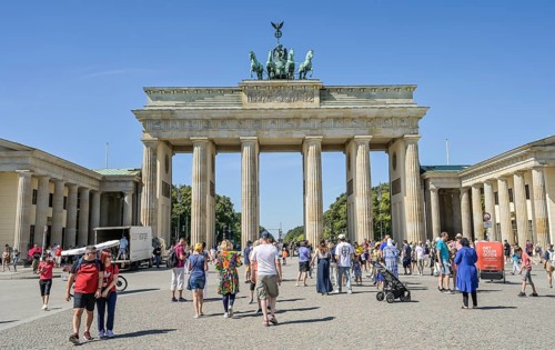 Brandenburg Tor, Pariser Platz, Mitte, Berlin, Germany, Europe