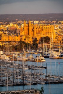 Panorama of Palma de Majorca, Bay of Palma, with the marina and the Cathedral of St Mary, Balearic