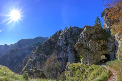 Meatte hiking trail leads along a war road from the First World War through many tunnels, Pieve del