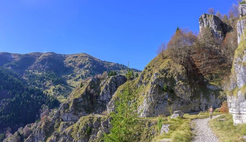 Meatte hiking trail leads along a war road from the First World War through many tunnels, Pieve del
