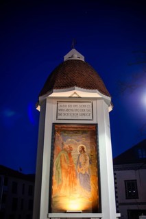 Fresco, Jesus appears to the disciples, wayside shrine with biblical quotation, night shot,