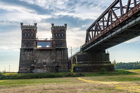 The railway bridge Duisburg-Hochfeld-Rheinhausen, over the Rhine, regional trains and many goods