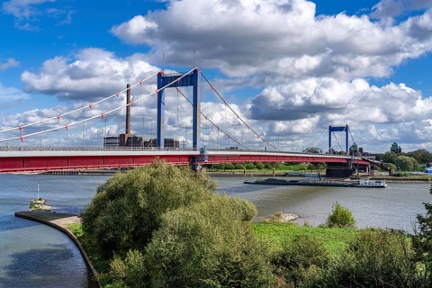 The Friedrich Ebert Bridge over the Rhine between Ruhort and Homberg, Duisburg, North