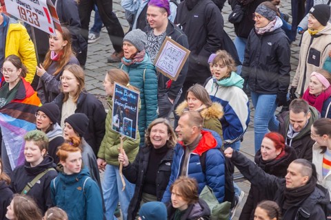 160 organisations and initiatives demonstrated against the right in Dresden on Saturday. Around 10,