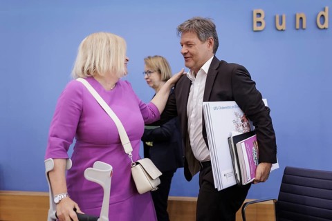 Nancy Faeser (SPD), Federal Minister of the Interior and Home Affairs, and Robert Habeck (Alliance