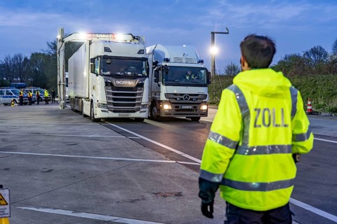 Customs X-ray inspection system, can X-ray entire trucks and check for hiding places, persons,