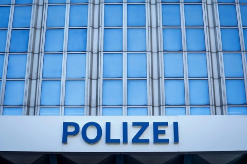 Police, building of a police authority Symbolic image