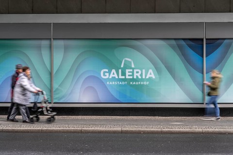 Galeria Kaufhof department stores' in the city centre of Krefeld, on Hochstraße, is affected by the