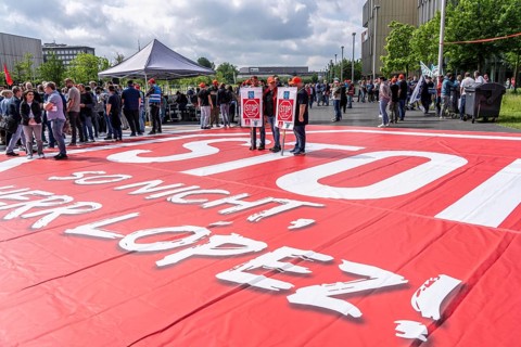 Demonstration by many thousands of steelworkers in front of the ThyssenKrupp headquarters in Essen