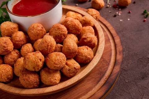 Chicken popcorn, deep fried, nuggets, close-up, rustic, no people